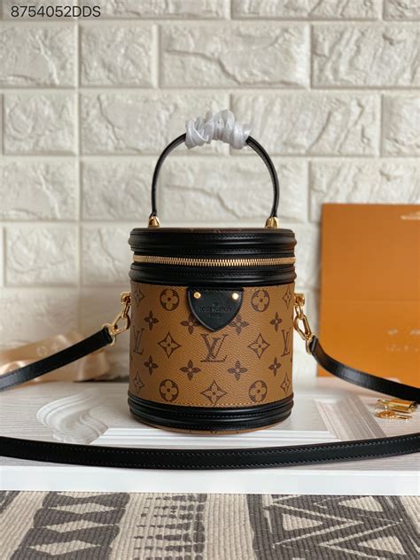 cartera louis vuitton redonda